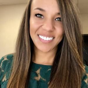 Meet your Posher, Janine